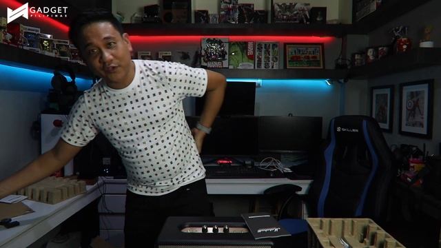 Unboxing a Mystery Box worth PhP30,000 смотреть онлайн