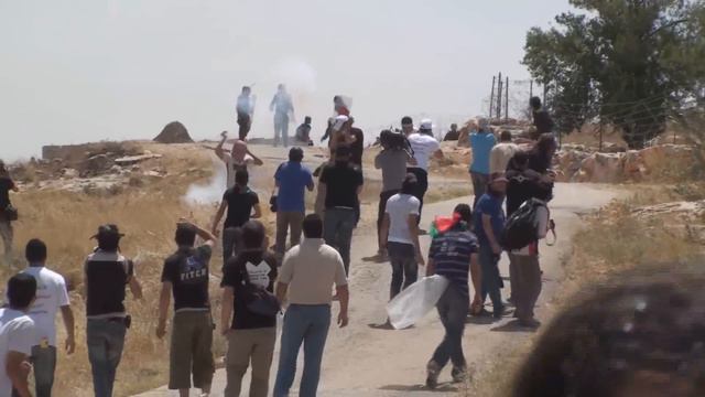 Bilin Weekly Demo 21-5-2010 By Haitham Al Katib смотреть онлайн