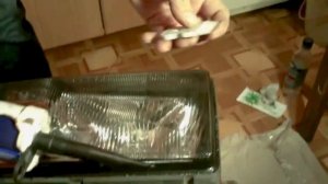 Клеим стекло фары ВАЗ 2107