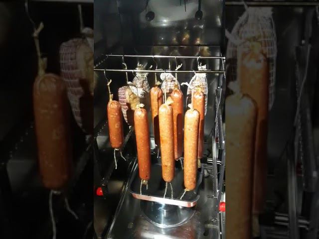 Приготовление колбасы. Первое копчение. Коптильни ИП Федотов А.В.