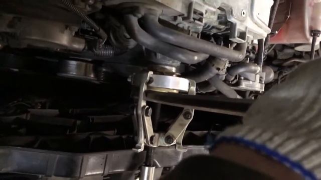 Процесс простейшей замены шкива компрессора 3.0 tfsi смотреть онлайн