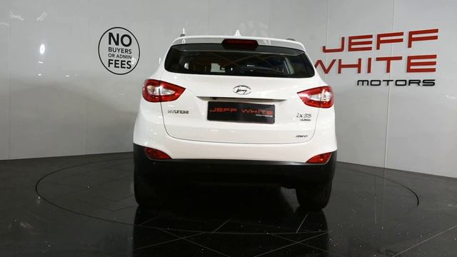 Hyundai ix35 2.0 CRDi SE SUV 4WD 5dr (Nav) смотреть онлайн