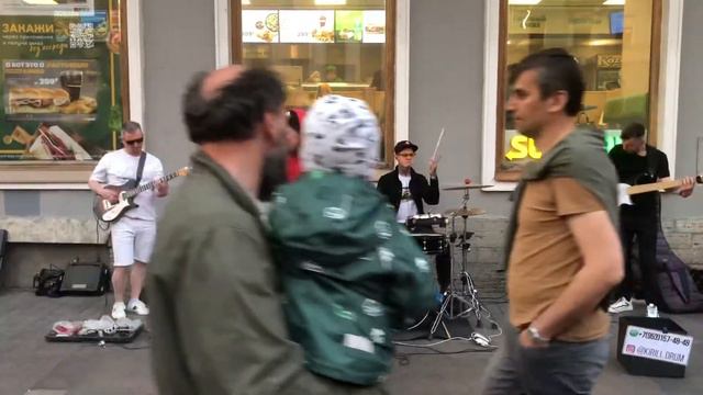 Ты будешь вечно со мной #ДДТ #метель #шевчук #уличныемузыканты смотреть онлайн