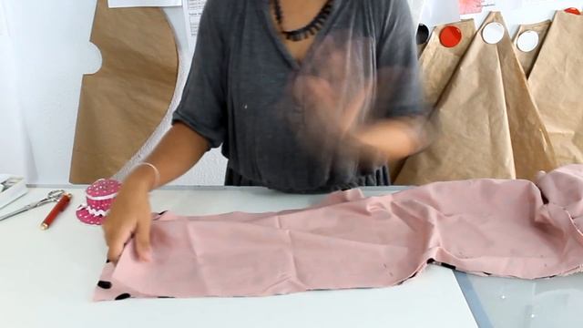 Inspiración flamenca - Pantalón pitillo смотреть онлайн