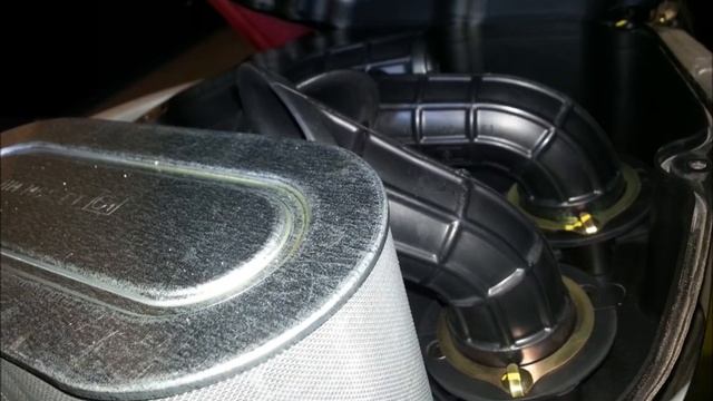Honda ST 1300 Change air filter смотреть онлайн