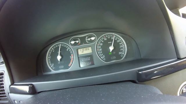 Accélération Renault Laguna 2 - 2.0 dCi 150 - 30 km/h à 175km/h смотреть онлайн