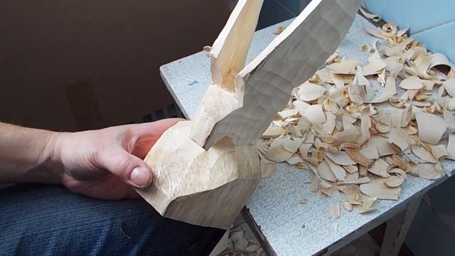 Резьба по дереву. Скульптура орла. смотреть онлайн