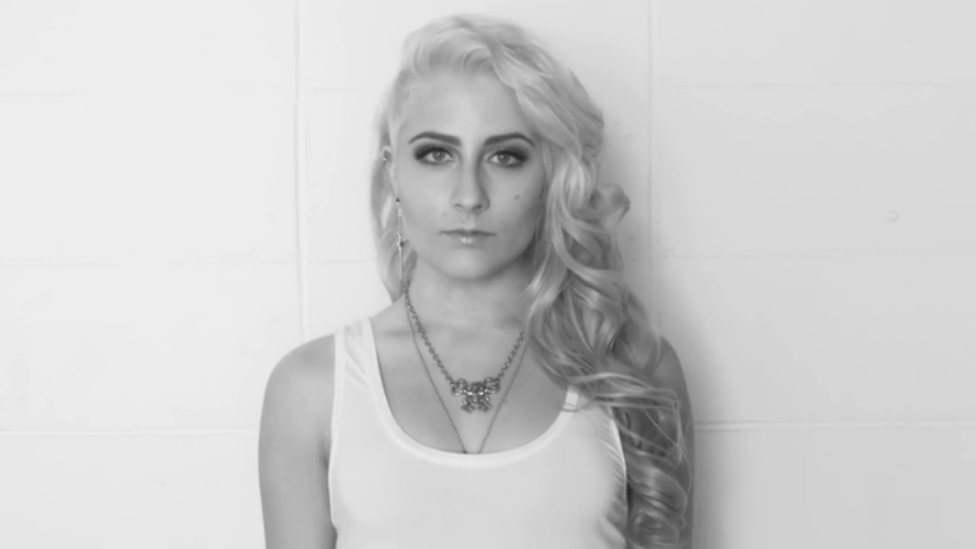 DIAMANTE - Burns (Official Music Video 2014) смотреть онлайн