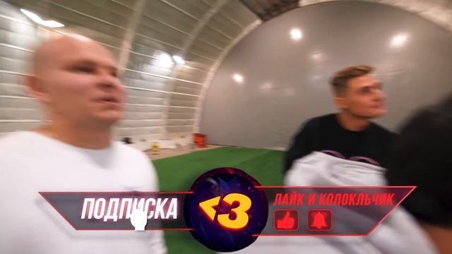 СПРЯТАЛ Ключ от ГИГАНТСКОГО Сейфа в АВТОМАТЕ с ПРИЗАМИ (Третий Лишний) смотреть онлайн