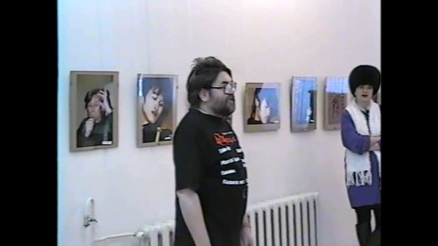 А.Монин и Г.Безуглый на выставке фотографий А.Азанова "РОК!РОК!РОК!". МВЦ г.Серпухов, декабрь 2003г. смотреть онлайн