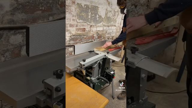 Pallet wood cabinet! #tradesman #palletwood #woodworking смотреть онлайн