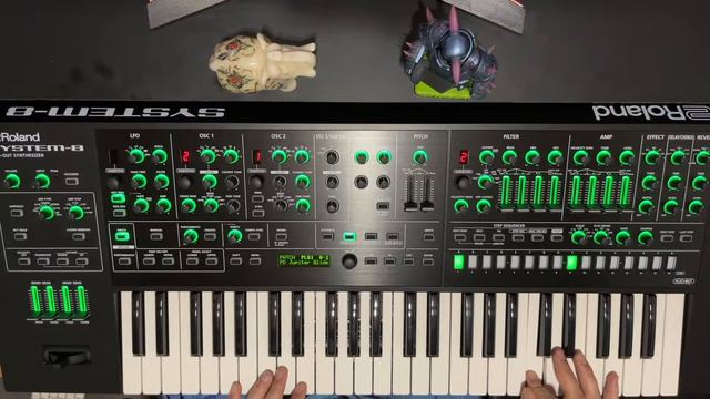 First 10 minutes with the Roland SYSTEM-8