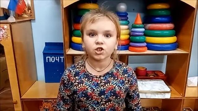 Платьев у мамы ну просто не счесть смотреть онлайн