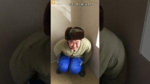 Карея он хочет какать