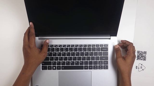 infinix Y1 Plus NEO Laptop Unboxing & Review in Telugu || Laptop Around 20000 смотреть онлайн