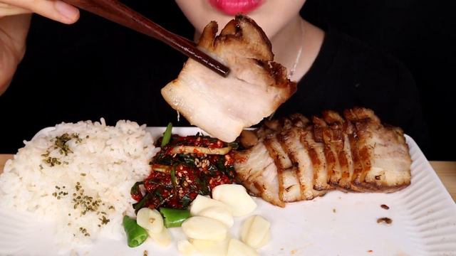 SUB)ASMR 보쌈과 파김치! 보쌈정식 먹방 💕 BOSSAM(BOILED PORK BELLY)& PA(GREEN ONION) KIMCHI MUKBANG💕EATING SOUNDS смотреть онлайн