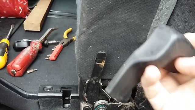 How to remove the bench seats from a vauxhall zafira смотреть онлайн
