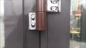 Ремонт алюминиевой двери с независимыми створками  Инструкция по замене петель