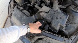 BMW E46 Замена расширительного бачка Взорвался на трассе Пробил колесо