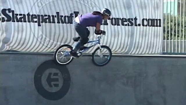 Nina Buitrago (2007) - BMX смотреть онлайн