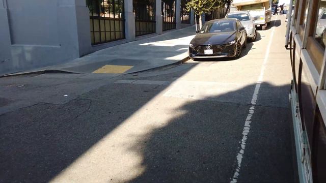 Канатный трамвай в городе Сан Франциско смотреть онлайн