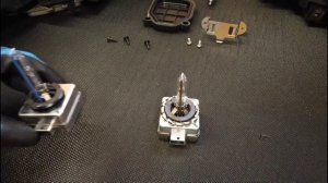 Kia Sportage SL 2010-2015 - Xenon Headlight Bulb Replacement - headlight Removal