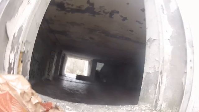 Проход в лобовую к зданию и вход в окно смотреть онлайн