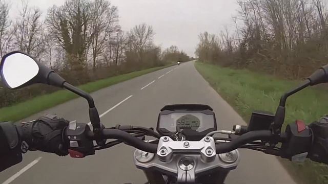 VITESSE MAX BMW G 310 R - 0 à 100 km/h смотреть онлайн
