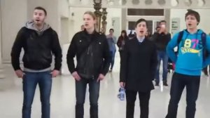 Флешмоб.   Русские в Испании. Испанцы аплодируют. Академический хор ПетрГУ