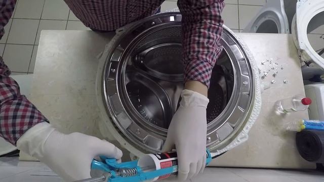 Замена подшипников и сальника в стиральной машине Hotpoint Ariston смотреть онлайн