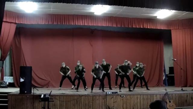 Падали, но поднимались