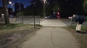 Светофор с кнопкой.