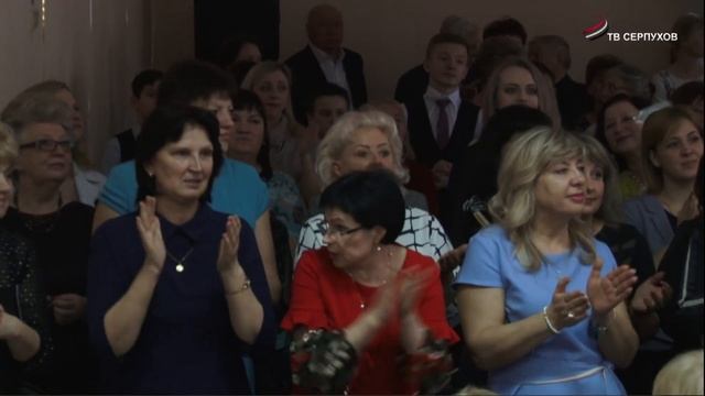 Школа №4 Серпухова отметила юбилей смотреть онлайн