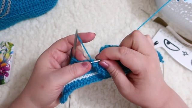 СЛЕДКИ НА 2 СПИЦАХ. САМЫЕ ПРОСТЫЕ./how to knitting slippers смотреть онлайн