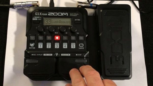 ZOOM G1X FOUR: The BEST Multi Effects Processor for Guitar