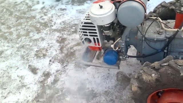 Мотоблок Мотор Сич. Заводим при -8... смотреть онлайн