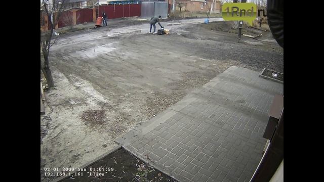 Батайск: расхитители мусорных контейнеров смотреть онлайн