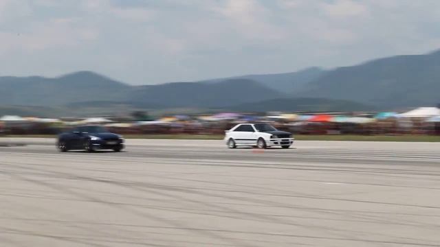 Audi 80 vs GTR Сливен драг смотреть онлайн