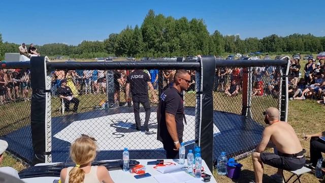 бои без правил част2 .чёрные ножи байк рок фестиваль смотреть онлайн