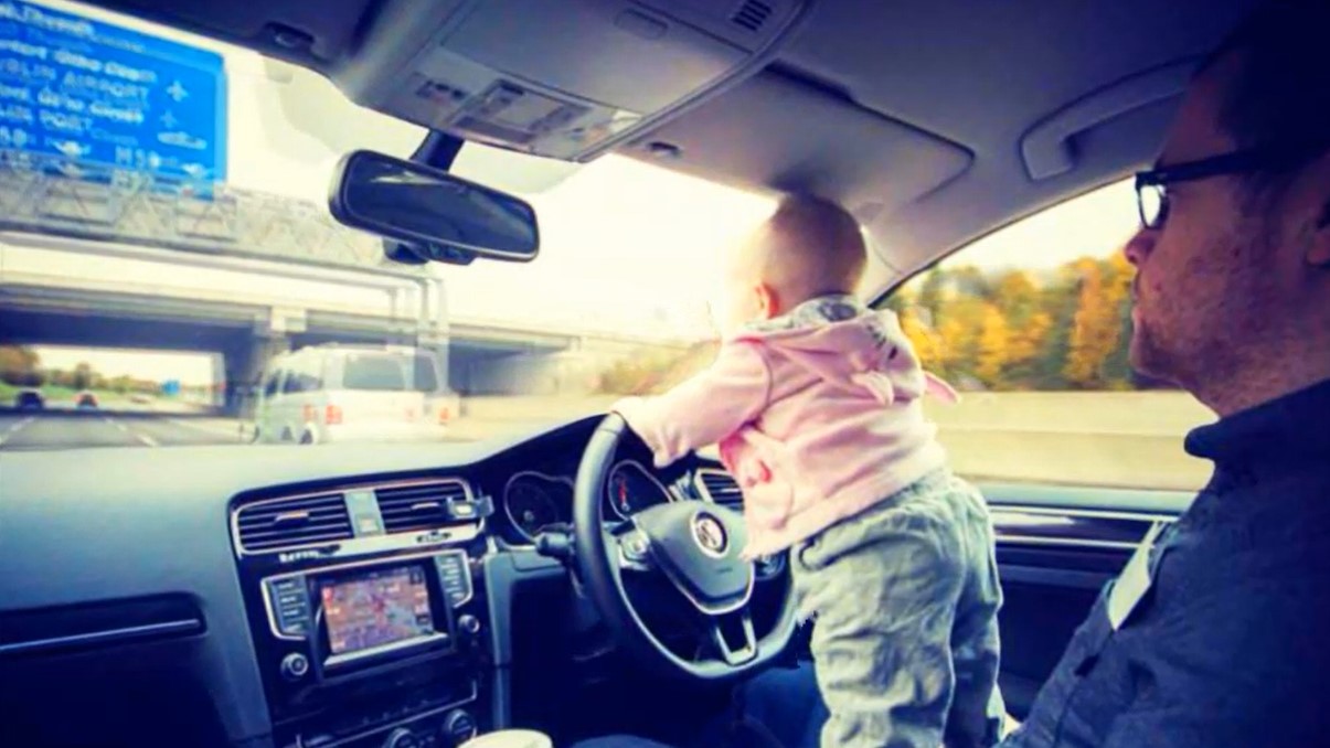 Малец за рулём смотреть онлайн