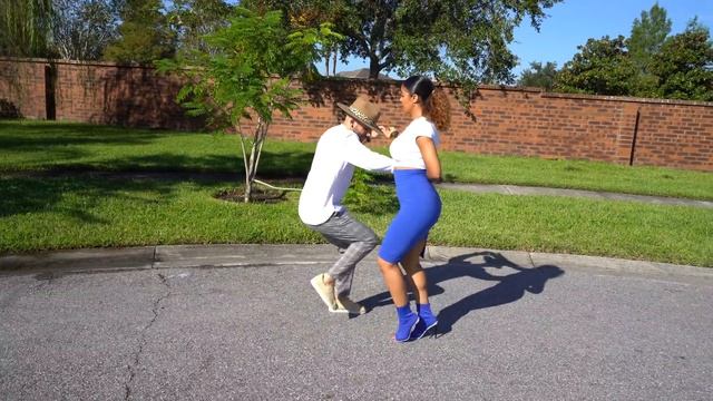 Ataca Alemana Bachata Dance [Nuestro Amor - Romeo Santos] смотреть онлайн