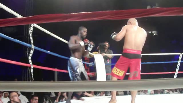 momo la brute combat dubai round 2 parti 2 смотреть онлайн
