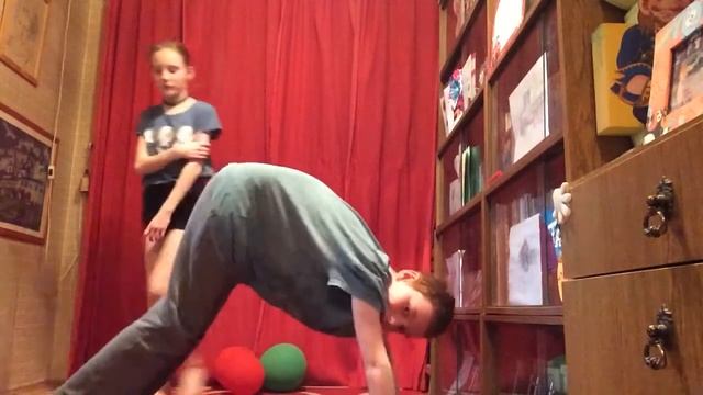 Йога челлендж вдвоём! 2 часть смотреть онлайн