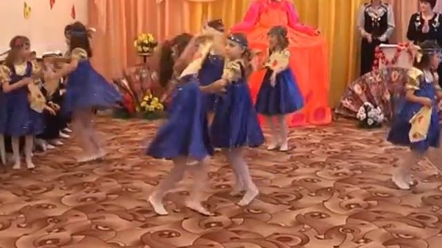 танец матрешек. Мартынова Людмила смотреть онлайн