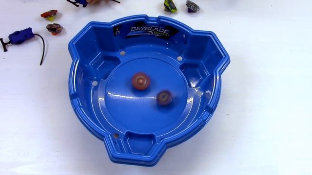 РАСПАКОВКА и БОЛЬШОЙ БАТЛ BEYBLADE BURST!!! смотреть онлайн