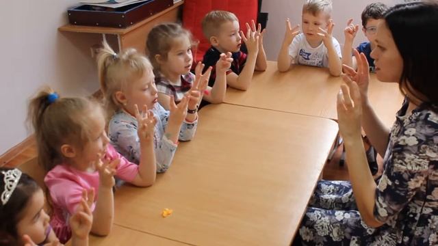 Урок "Нейроёжики". 28.03.2017г. Старшая группа. смотреть онлайн