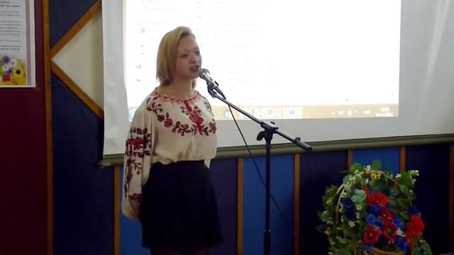 Вышиваночка-поет Настя Ефимова. Автор видео Владимир Асмолов смотреть онлайн