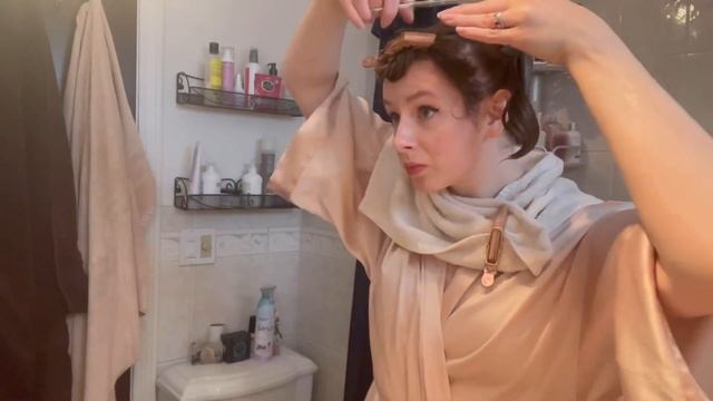 DIY CURLY HAIRCUT - I Gave Myself Curly Curtain Bangs and Round Layers | Manes by Mell Pigtails Cut смотреть онлайн