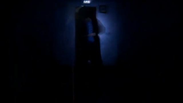 Два школьника танцуют Тектоник, Tecktonik, electro dance 2012 смотреть онлайн