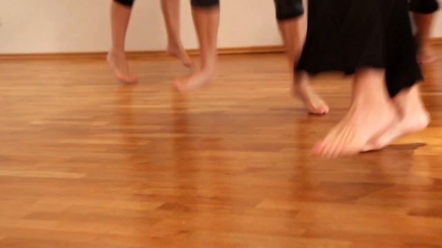 Dancing Body & Creativity Part 1 LEGS смотреть онлайн